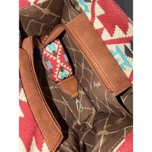 Wrangler Southwestern Aztec‎ Crossbody Tote Women's Western Bag Burgundy L thumbnail 5