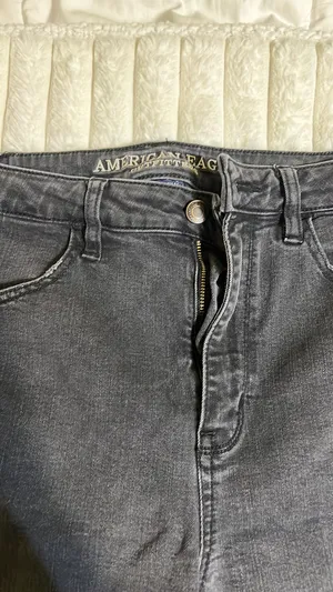 American Eagle Outfitters thumbnail 2