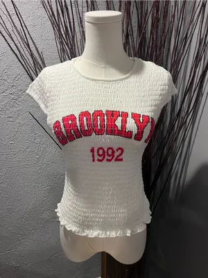 🌺NWT WILD FABLE SMOCKED BROOKLYN NY TOP SIZE MEDIUM🌺 thumbnail 1
