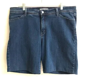 Levi’s Perfectly Shaping 512 jeans shorts 20W‎ thumbnail 1