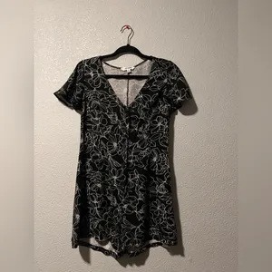 Steve Madden NWOT Elegant Black Floral Dress‎ new without tag thumbnail 2