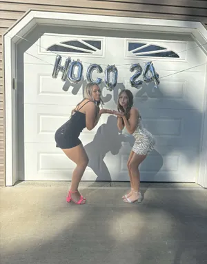 black hoco dress Size M thumbnail 6