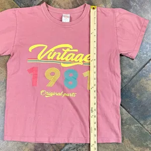 Graphic Tops Burgundy Retro-style Graphic T-shirt "Vintage 1981 Original Parts” thumbnail 4