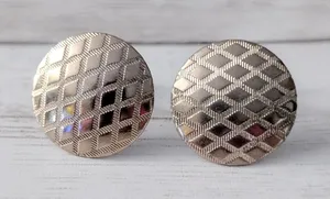 Vintage Screw On Earrings Gold Tone Circle with Mesh Pattern Design thumbnail 1