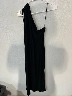 Steve Madden One-Shoulder Black Midi Dress thumbnail 4