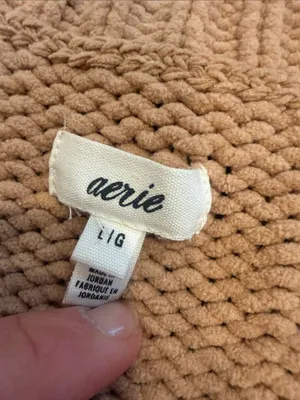 aerie like Candy Crewneck Sweater in Tan Size Large - C47-042 thumbnail 2
