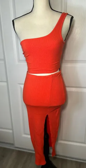 Lulus Orange Ribbed‎ One-Shoulder Two-Piece Midi Dress Skirt Set XS thumbnail 1