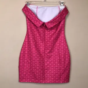 White Fox Women’s Barbiecore Retro Hot Pink Square Patterned Mini Bodycon Dress thumbnail 4