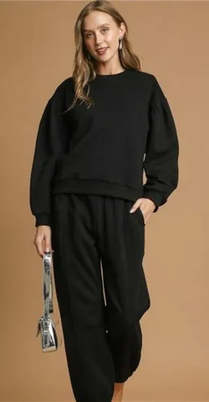 ✨NWT Umgee Round Neck Sweatshirt with Pleated Detail thumbnail 1