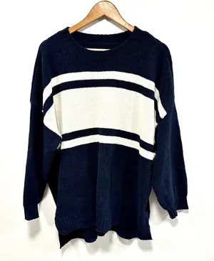 American Eagle outfitters sweater! Vintage style navy and white size medium! thumbnail 1