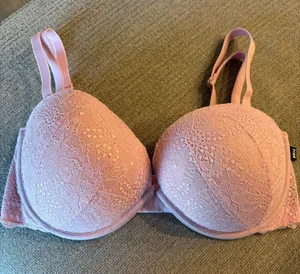Victoria's Secret Bra thumbnail 1
