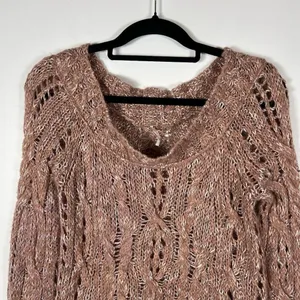 Free People Mauve Bell Long Sleeve‎ Knit Pullover Boat Neck Women Sweater Size L thumbnail 3