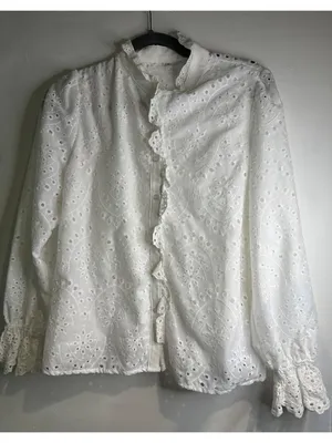 Women’s Small White Crochet Blouse Vintage Cottagecore Coquette lightfairy y2k thumbnail 1