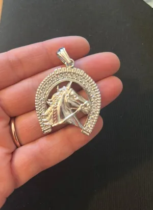 Sterling silver horse pendant QZs thumbnail 1