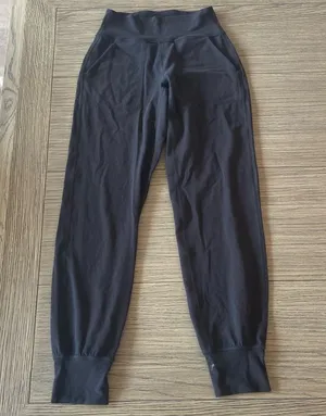 Lululemon Black Align Joggers 25” *size 2 thumbnail 1