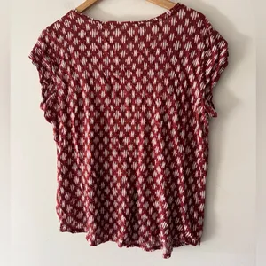 LOFT 100% Linen Short‎ Sleeve Pattern Top thumbnail 3