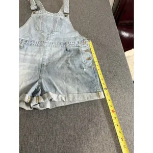 Old Navy women's light wash denim shortalls L 3" inseam button 5-pocket thumbnail 5