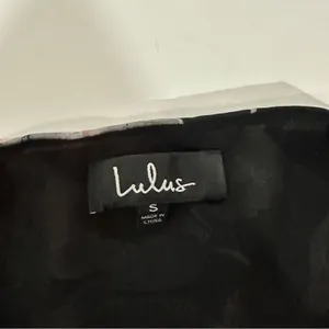 Lulus What’s Bloomin Bell Sleeve Black, Pink & Gray Floral‎ Romper Size S thumbnail 9