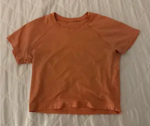 Lululemon Swiftly Short Sleeve thumbnail 1