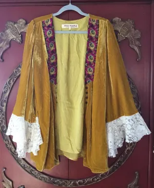 Free people stunning Wanderlust velvet jacket thumbnail 1