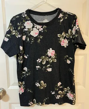 Original Use Size XS (Women’s S Fit) Dark Gray Grunge Floral Tee thumbnail 1