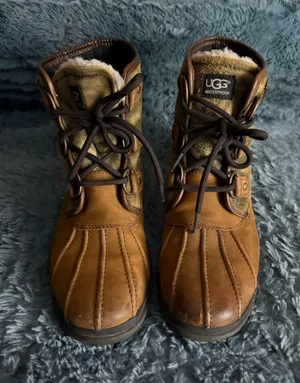 UGG Women’s Boots thumbnail 1