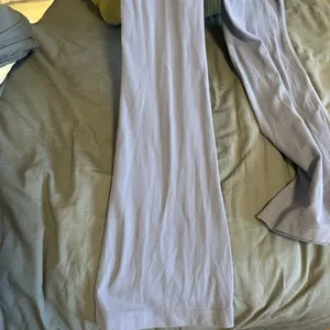 Lululemon flared leggings size 0 thumbnail 3