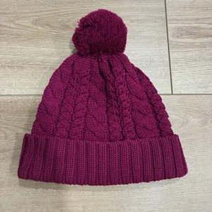 Smartwool Women’s Ski Town Hat Purple Pom Pom Wool Cable Knit One Size thumbnail 2