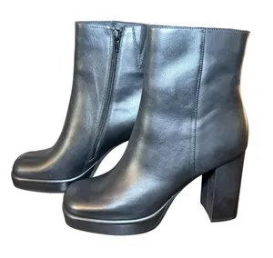 Jeffrey Campbell‎ Womens Black Leather Platform Square Toe Ankle Boots Size 9.5 thumbnail 1