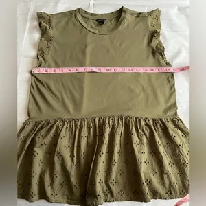 Ann Taylor‎ Olive Eyelet Peplum Ruffle-Sleeve Top thumbnail 4