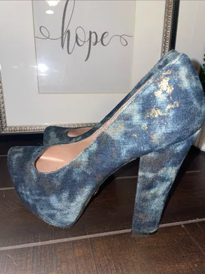 Betsey Johnson Sophiaa Blue Platform Heels with Gold Size 7 thumbnail 9