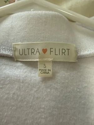Ultra Flirt White Cropped Collared Top thumbnail 2