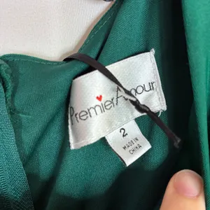 Premier Amour Emerald Green Sleeveless Full Length Dress NWT Womens 2 **FLAW thumbnail 5