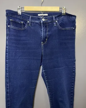 Levis 311 Shaping Skinny Jeans Womens W33 L32 Dark Blue Mid Rise Stretch Denim thumbnail 1