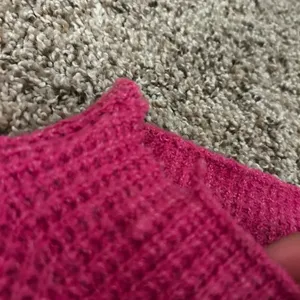 Hot pink sweater thumbnail 3