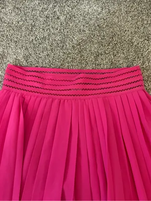 Altar'd State Pleated Pink Women's Skirt - Flowy A-Line Design thumbnail 2