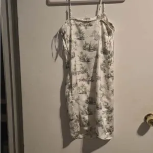 Hippie Rose Green Floral Mini Dress thumbnail 5