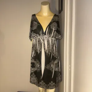 Chesley Size Small Black & White Plunge V-Neck Boho Short Sleeve Sundress thumbnail 3