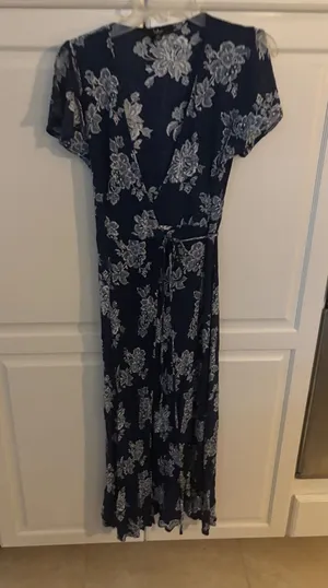Lulus‎ Navy Blue Floral Maxi Wrap Dress Short Sleeve V-Neck Rayon XS thumbnail 1