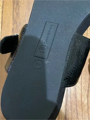 Giani Bernini Rivver Buckle Thong Sandals Black Womens Size 8.5 Comfort Slides thumbnail 9