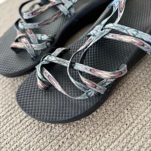 Chaco Navy Blue Graphic Print Strappy Hiking Outdoor Gorpcore Sandals Size 9 thumbnail 4