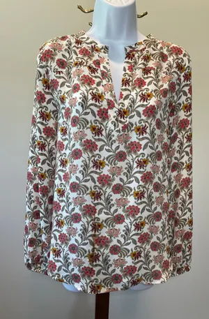 Ann Taylor LOFT Semi Sheer Floral Button‑Down Top Size S Lightweight thumbnail 1