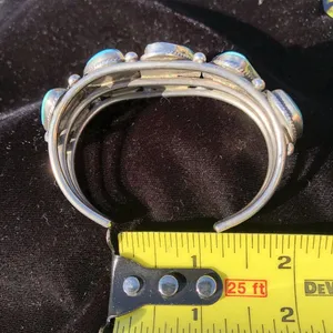 Vintage Navajo Natural Turquoise & Sterling Silver Cuff Bracelet thumbnail 13
