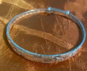 Silver bracelet thumbnail 1