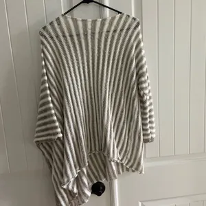 Georgina Estefania linen blend asymmetrical arm top M coastal beach thumbnail 12