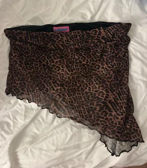 EDIKTED CHEETAH TOP thumbnail 1
