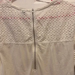 J.Crew Eyelet Sleeve Top Shirt Womens Medium Ivory Cotton Blend Blouse‎ thumbnail 6