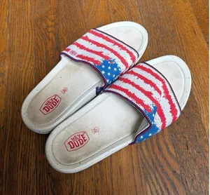 Hey Dude Women's 9 Chandler Knit Flag Slides thumbnail 1