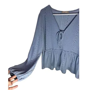 Altar'd State Women's Blue Eyelet Peplum Blouse Size L Long Sleeve thumbnail 3