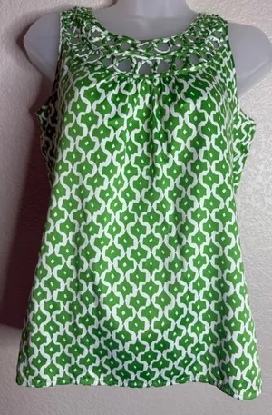 Banana Republic Women XS Tank Top Green White Geometric Lattice Cutout Neck‎ thumbnail 1